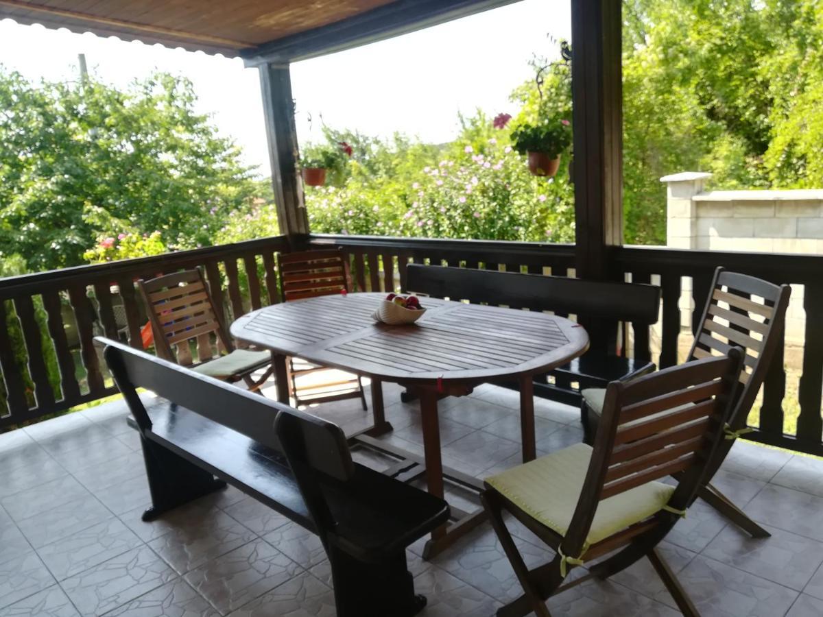 Guest House Olga Balcic Exterior foto