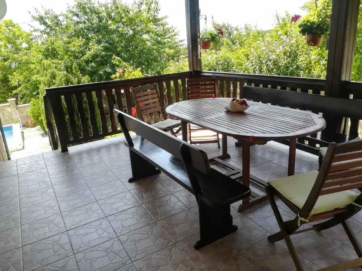 Guest House Olga Balcic Exterior foto