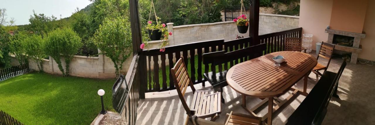 Guest House Olga Balcic Exterior foto