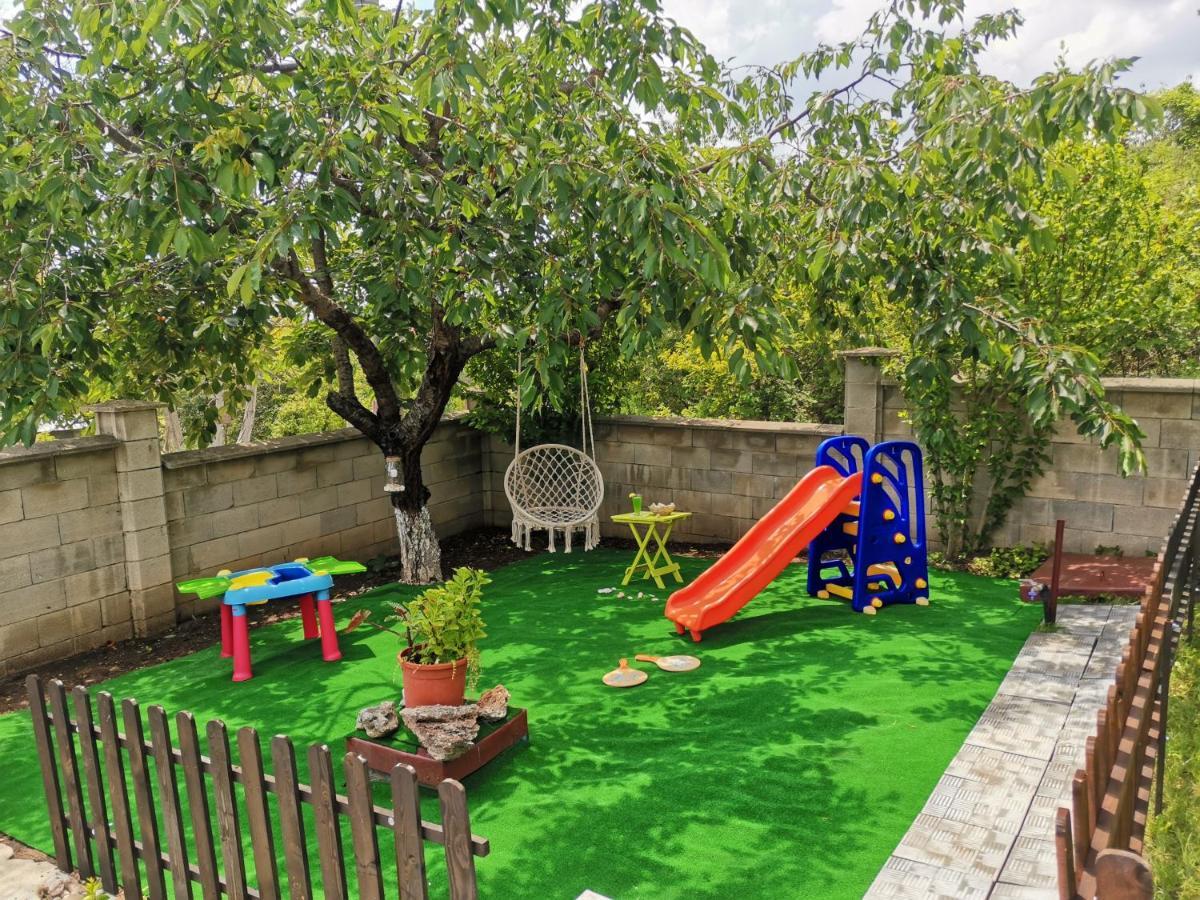 Guest House Olga Balcic Exterior foto