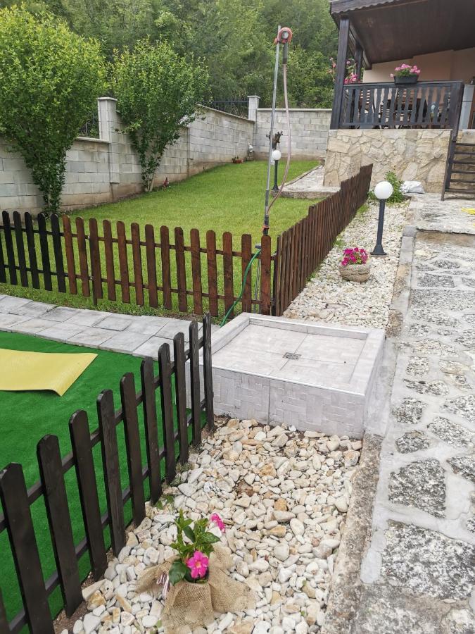 Guest House Olga Balcic Exterior foto
