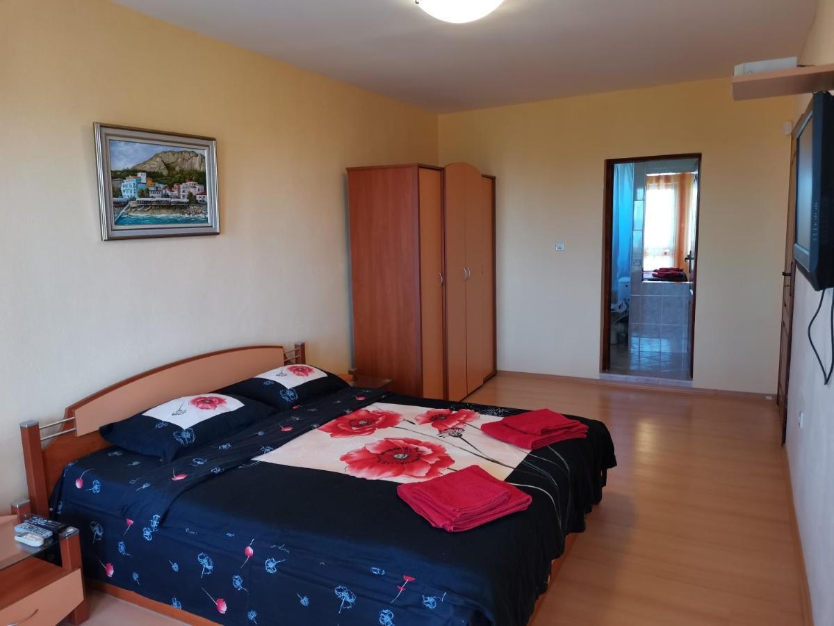 Guest House Olga Balcic Exterior foto