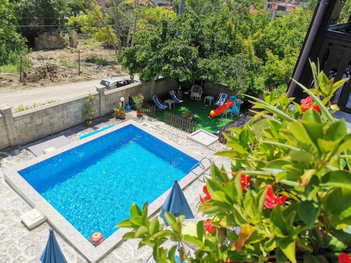 Guest House Olga Balcic Exterior foto